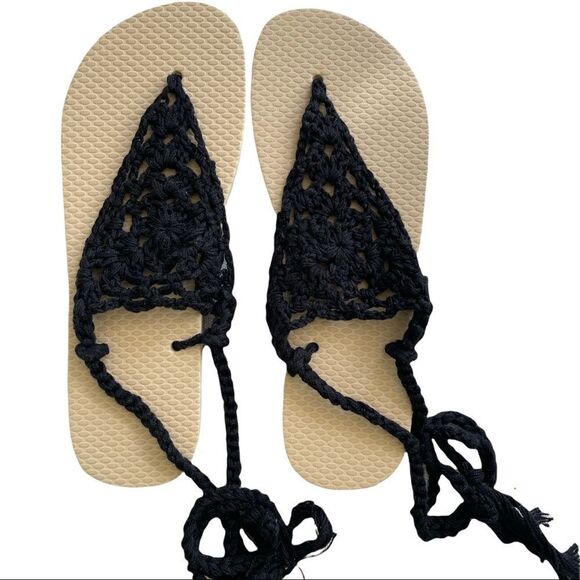 Handmade crochet flip flop sandals size 7 - Picture 1 of 2